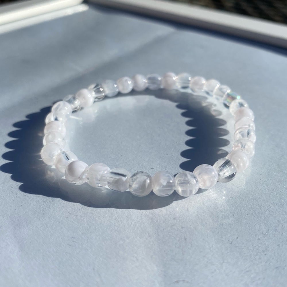Women bracelets